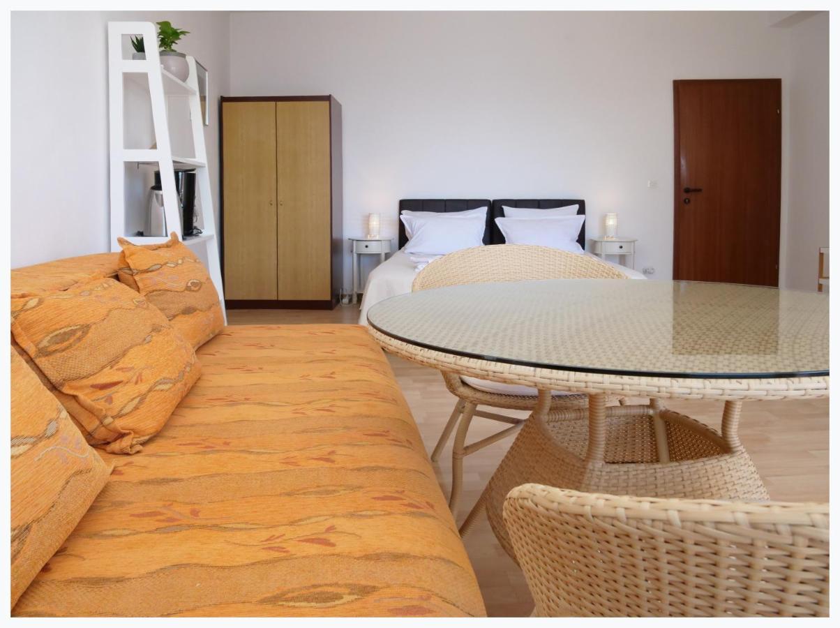 The Peninsula Apartment Primosten Luaran gambar